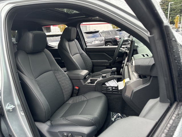 Vehicle image 19 of 20
