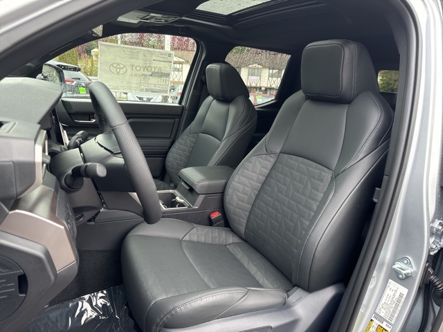 Vehicle image 10 of 20