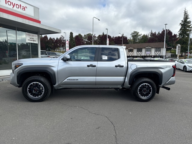Vehicle image 4 of 23