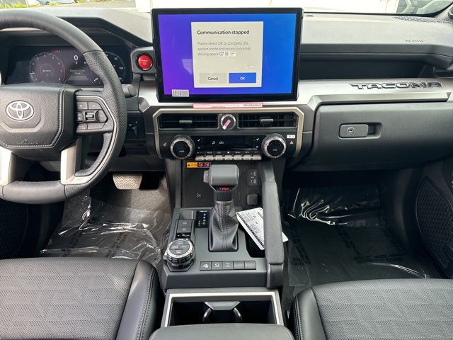 Vehicle image 15 of 23