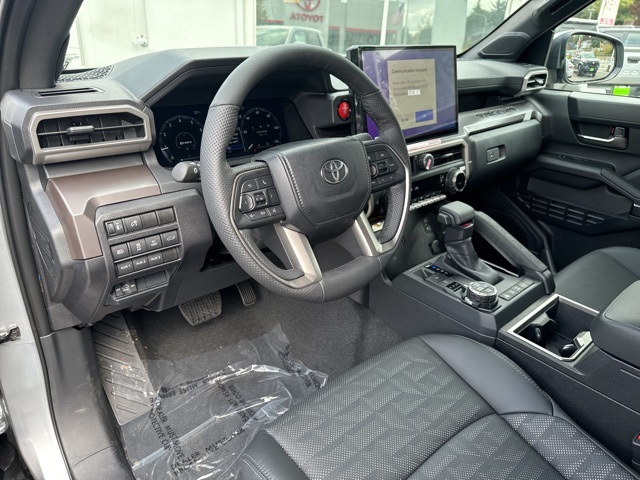 Vehicle image 9 of 23