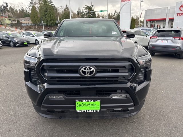 Vehicle image 2 of 20