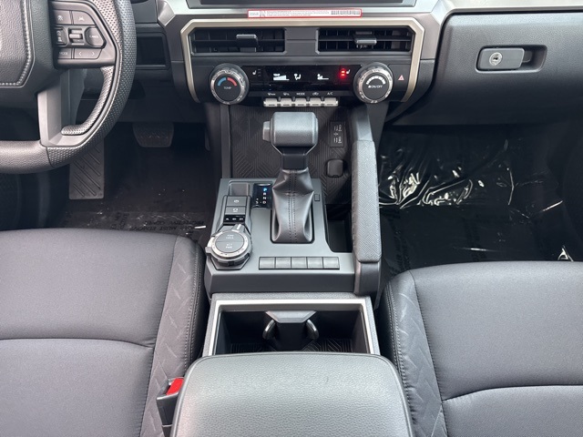 Vehicle image 16 of 20