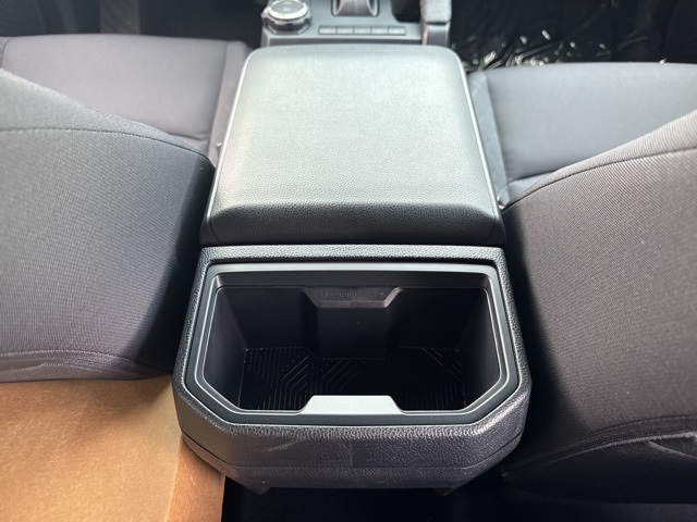 Vehicle image 13 of 20
