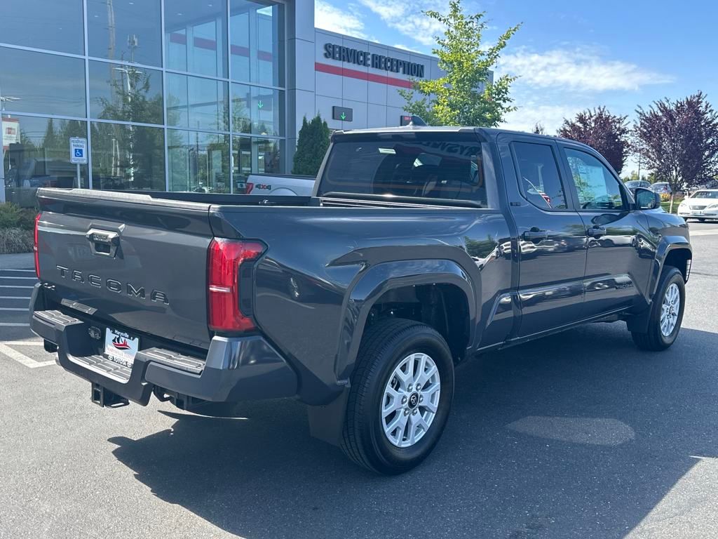Vehicle image 5 of 28