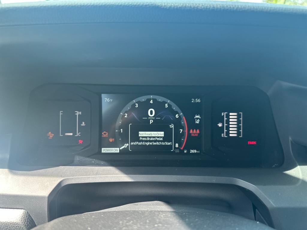 Vehicle image 19 of 28