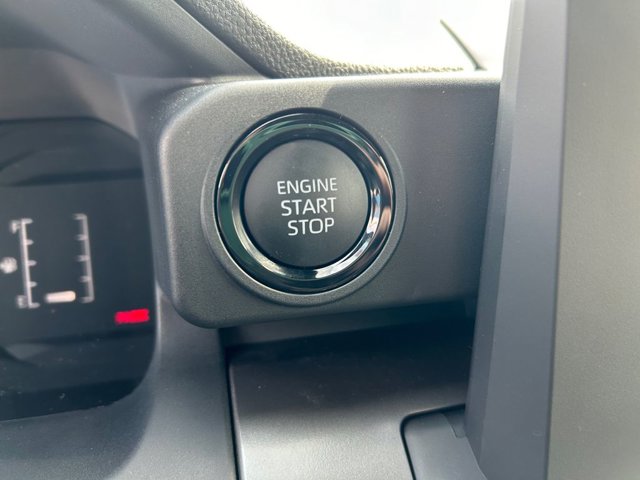 Vehicle image 35 of 37
