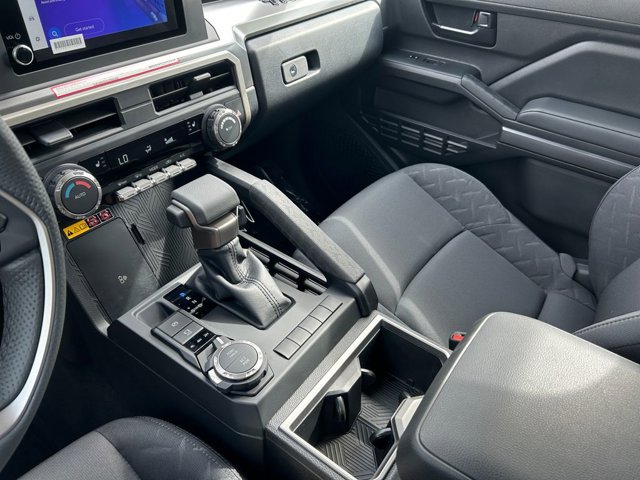 Vehicle image 20 of 37