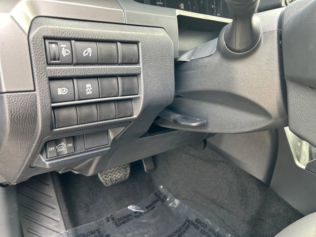 Vehicle image 21 of 37