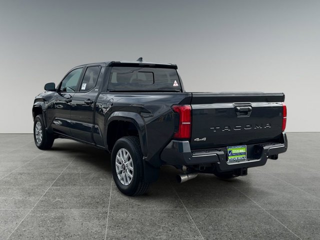 Vehicle image 7 of 37