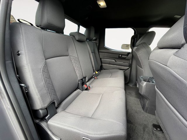 Vehicle image 11 of 37