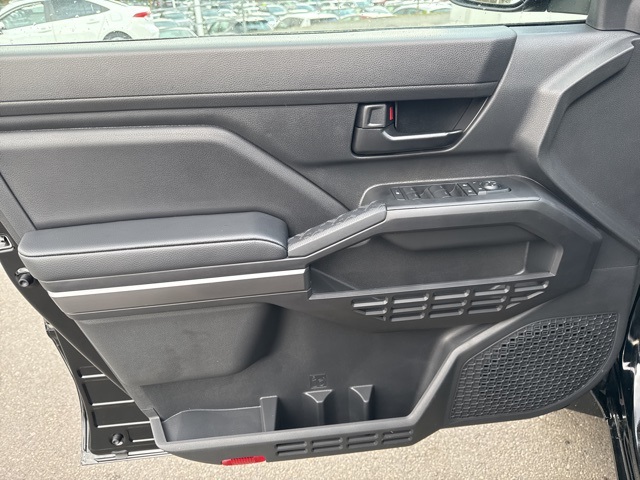 Vehicle image 10 of 20