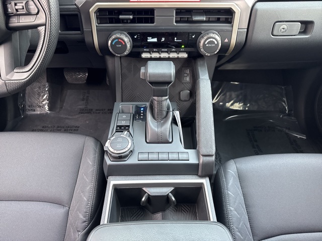 Vehicle image 15 of 20