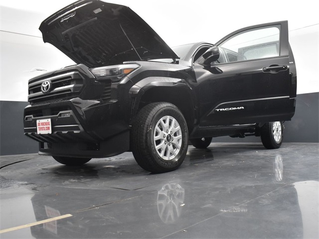 Vehicle image 6 of 42