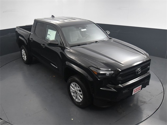 Vehicle image 13 of 42