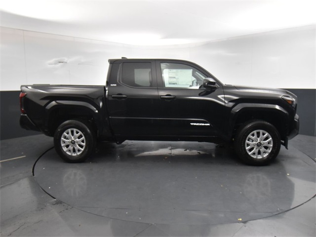 Vehicle image 14 of 42