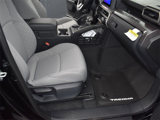 Vehicle image 31 of 42