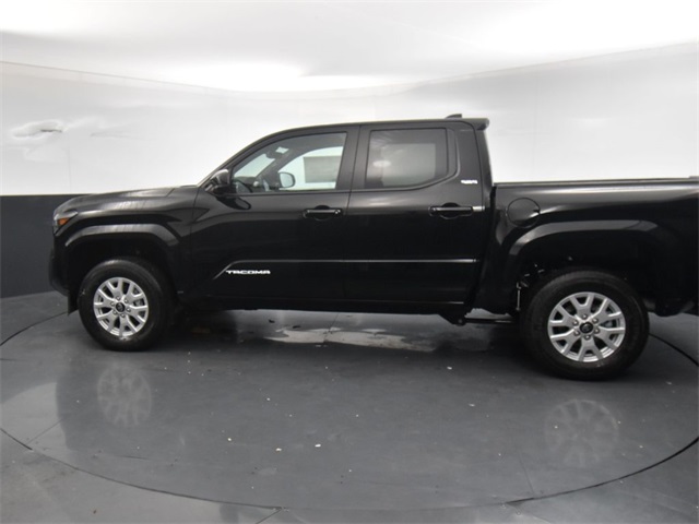Vehicle image 26 of 42
