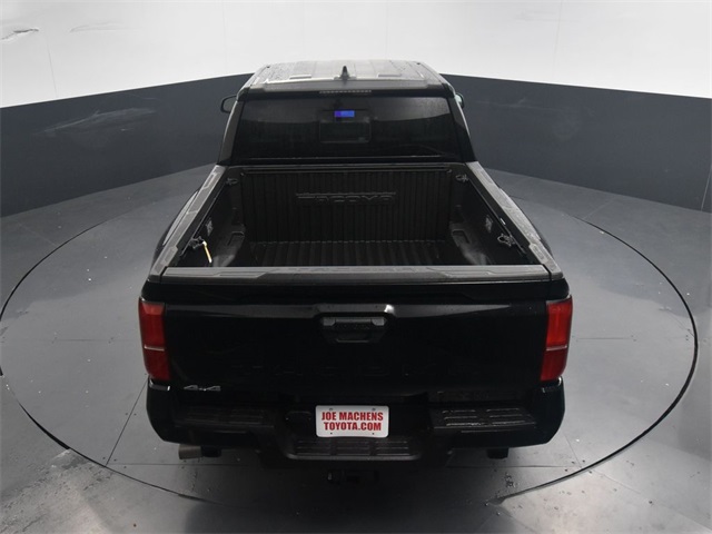 Vehicle image 39 of 42