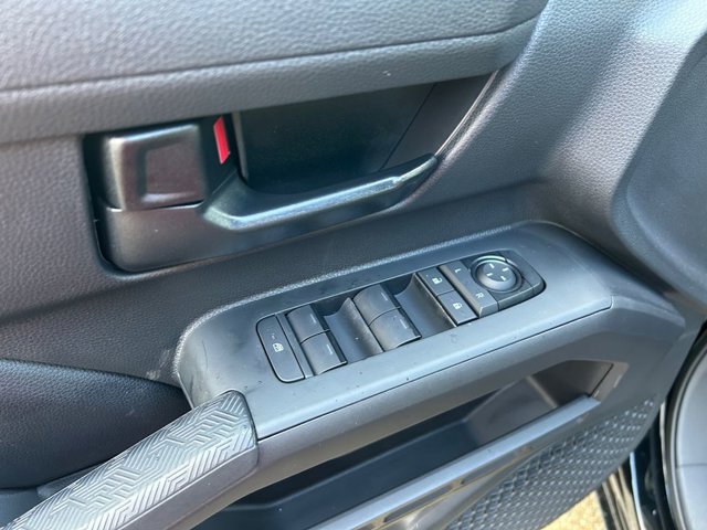 Vehicle image 23 of 37