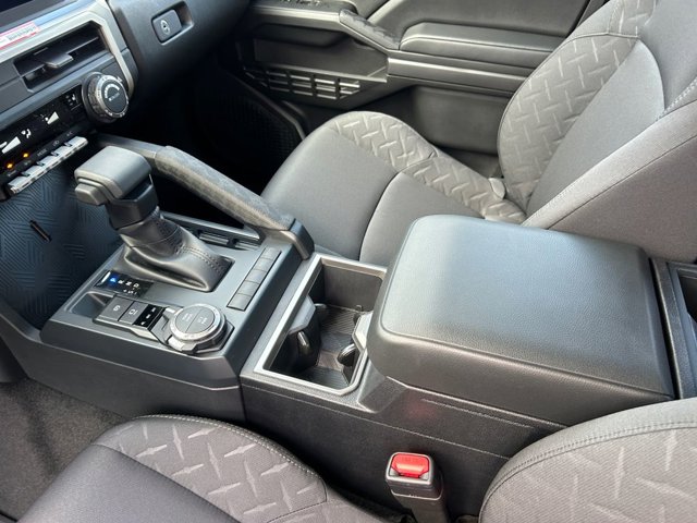 Vehicle image 20 of 37