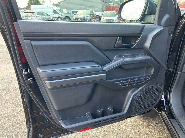 Vehicle image 22 of 37
