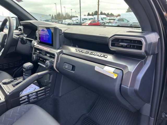 Vehicle image 26 of 37