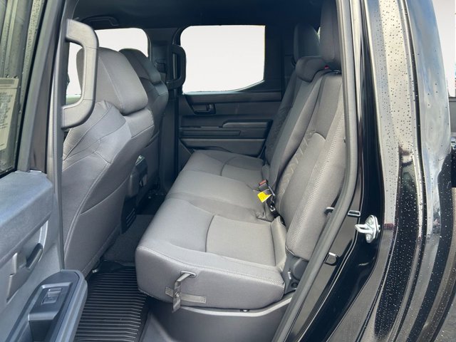Vehicle image 11 of 37
