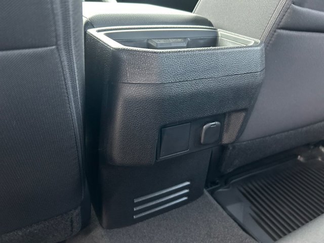 Vehicle image 36 of 37