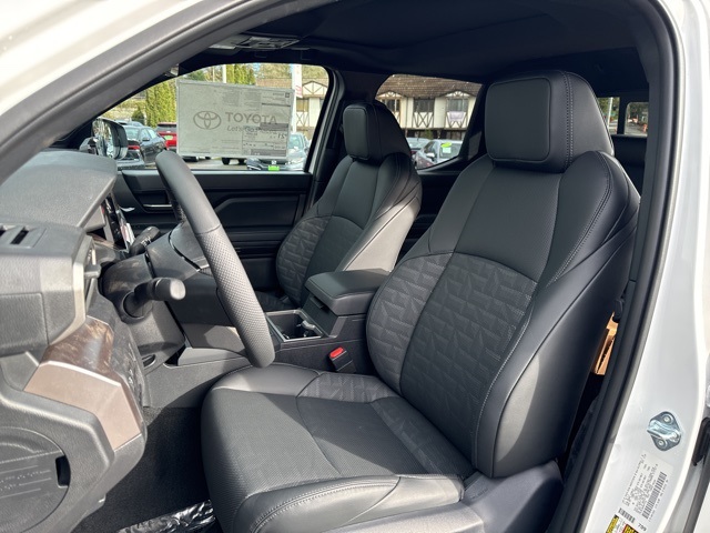 Vehicle image 9 of 20