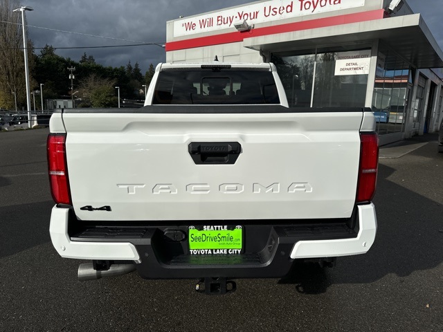 Vehicle image 3 of 20
