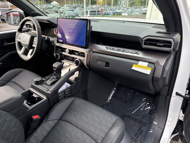 Vehicle image 18 of 20