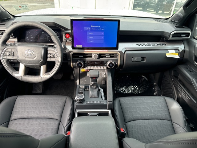 Vehicle image 17 of 20