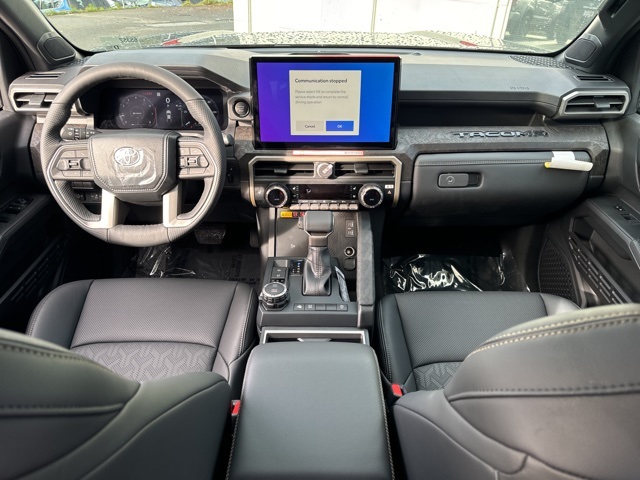 Vehicle image 19 of 23