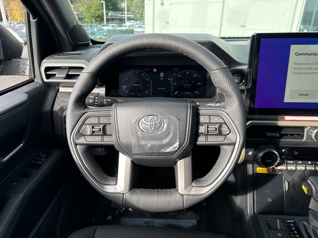 Vehicle image 17 of 23