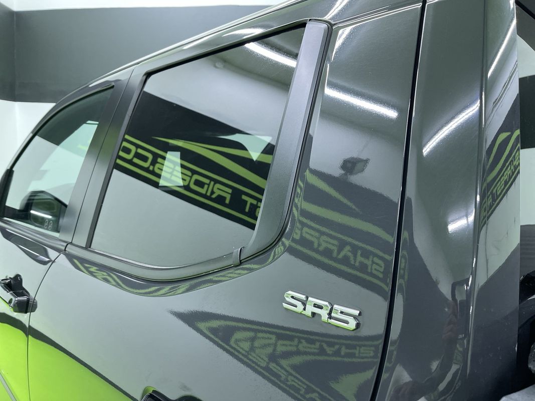Vehicle image 14 of 29