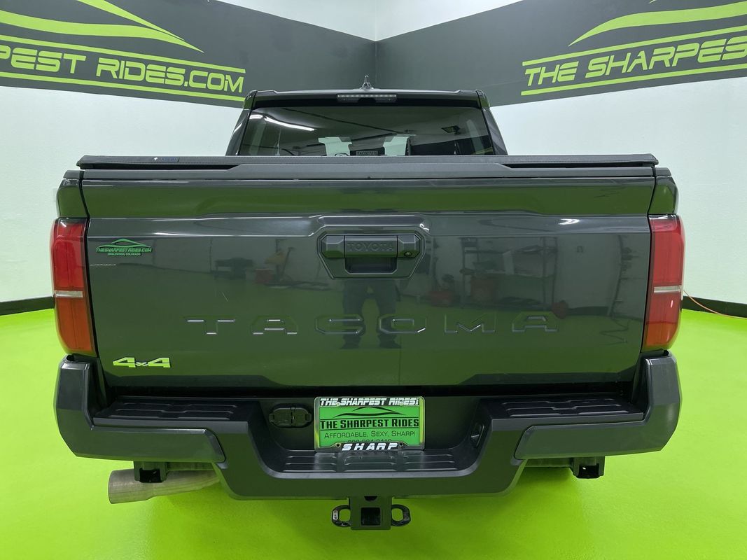 Vehicle image 10 of 29