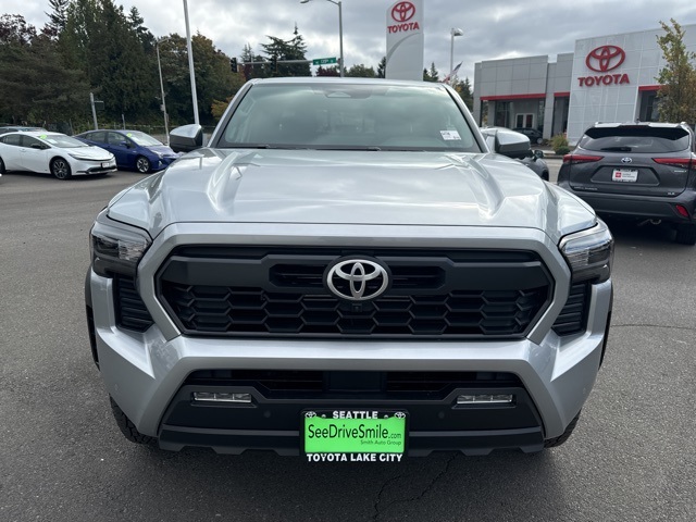 Vehicle image 6 of 23