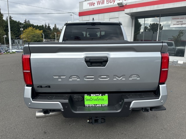 Vehicle image 3 of 23