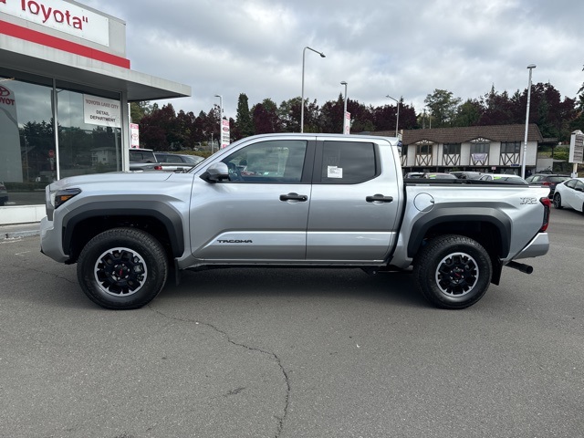 Vehicle image 4 of 23