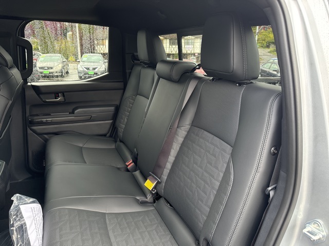Vehicle image 12 of 23