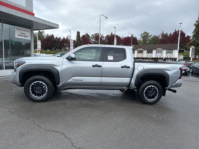 Vehicle image 4 of 23