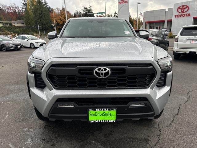 Vehicle image 6 of 21