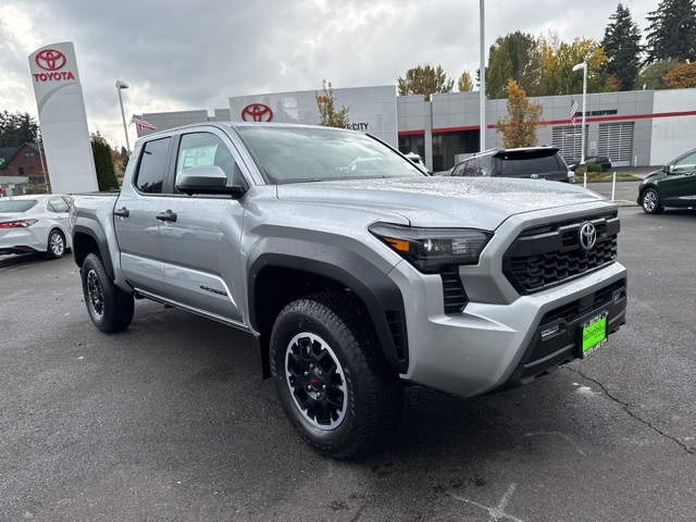 Vehicle image 8 of 21
