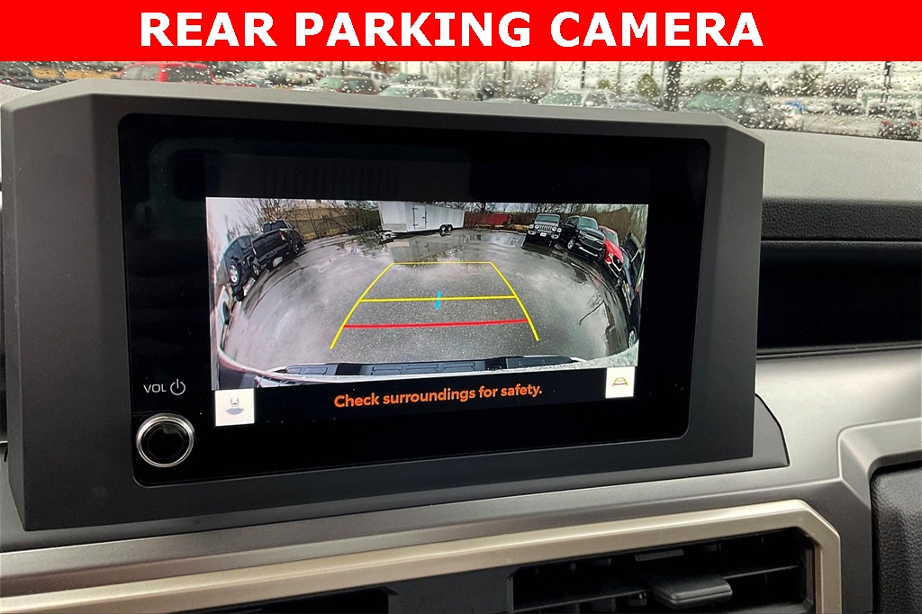 Vehicle image 11 of 32