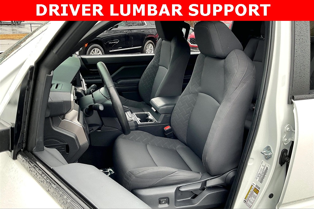 Vehicle image 20 of 32