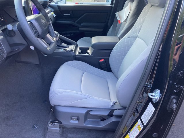 Vehicle image 19 of 34