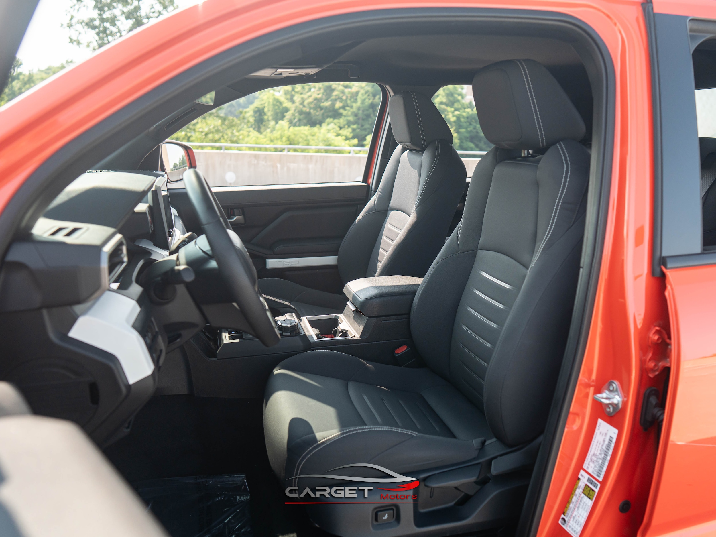 Vehicle image 15 of 55