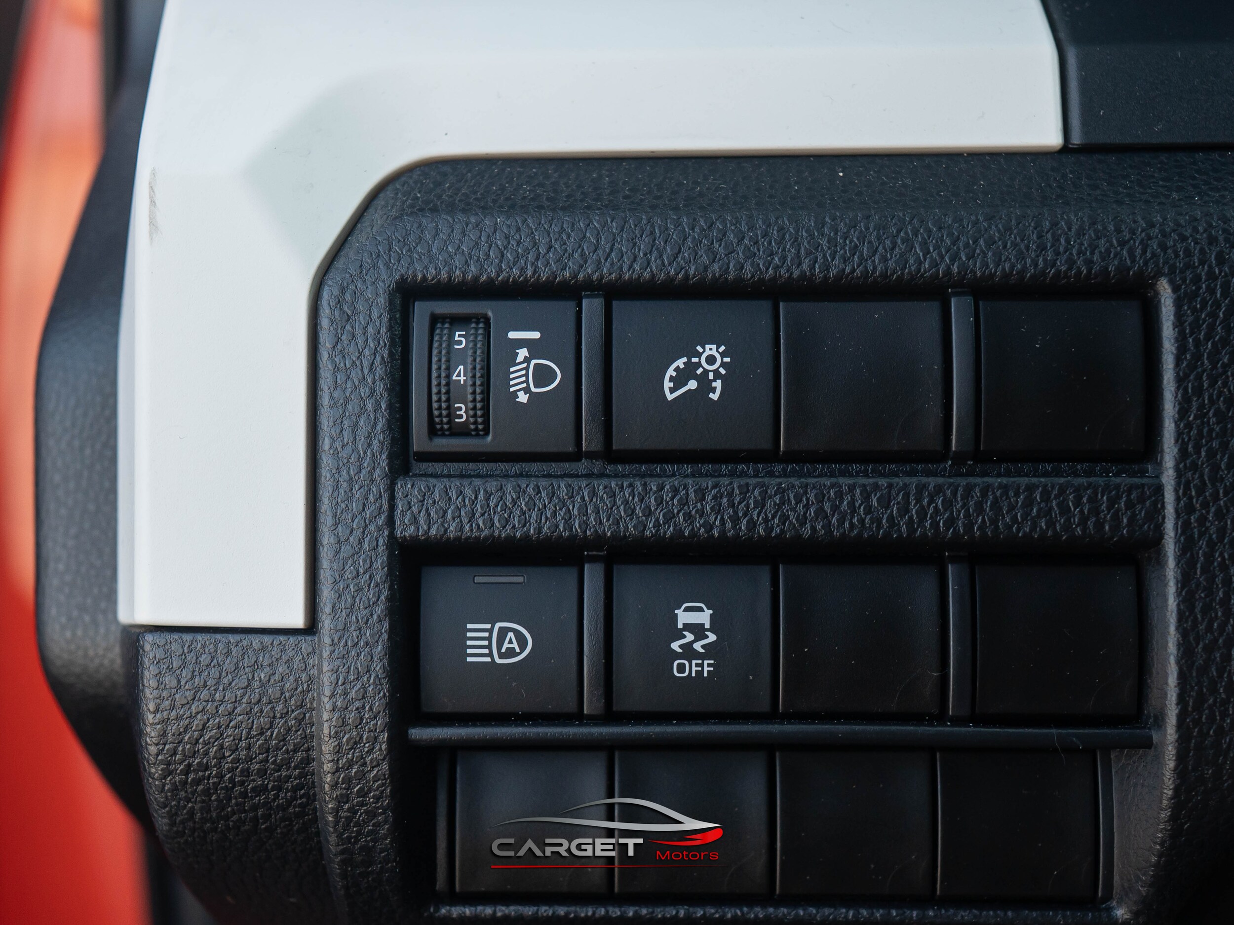 Vehicle image 37 of 55