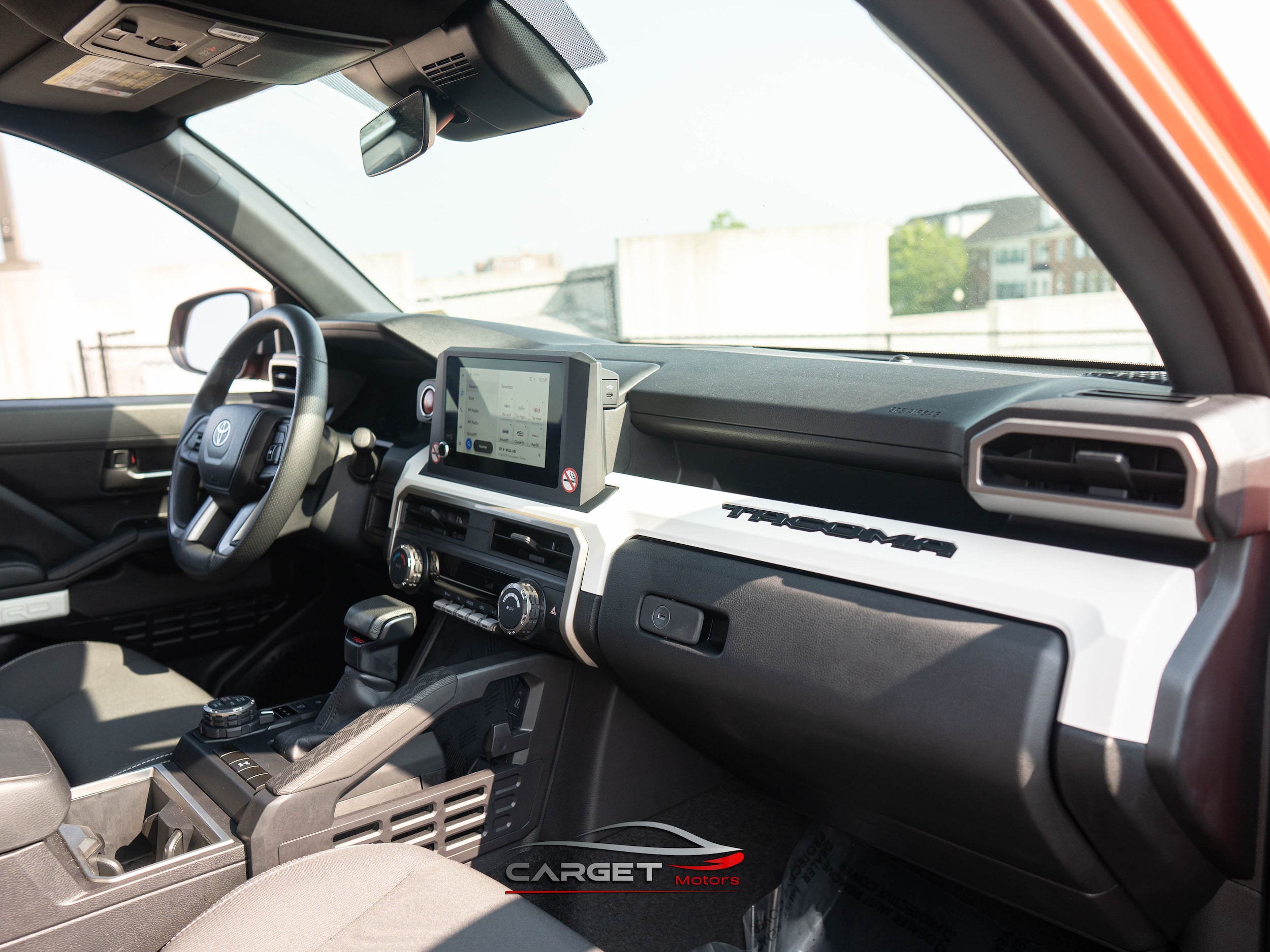 Vehicle image 14 of 55
